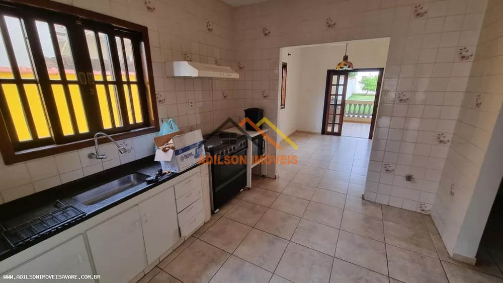 Casa à venda com 6 quartos, 374m² - Foto 6