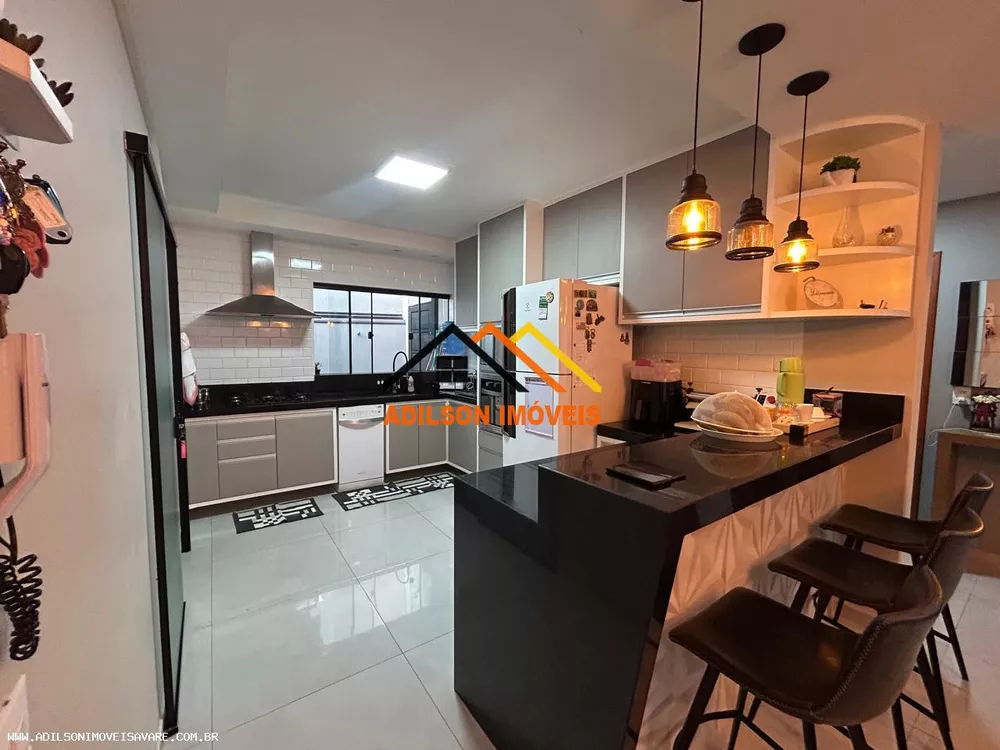 Casa à venda com 3 quartos, 360m² - Foto 3