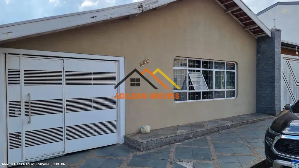 Casa, 3 quartos, 215 m² - Foto 1
