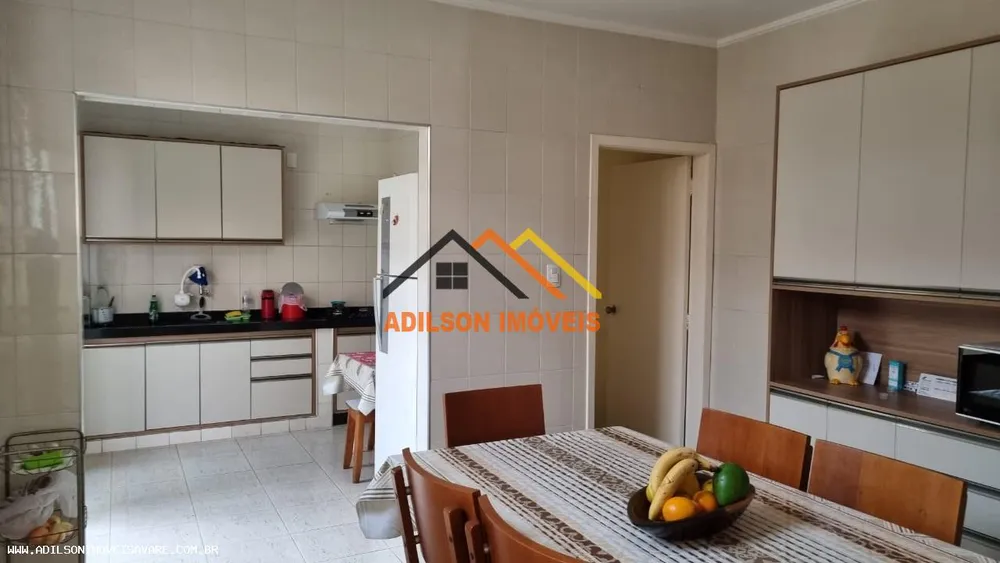 Casa, 3 quartos, 215 m² - Foto 2
