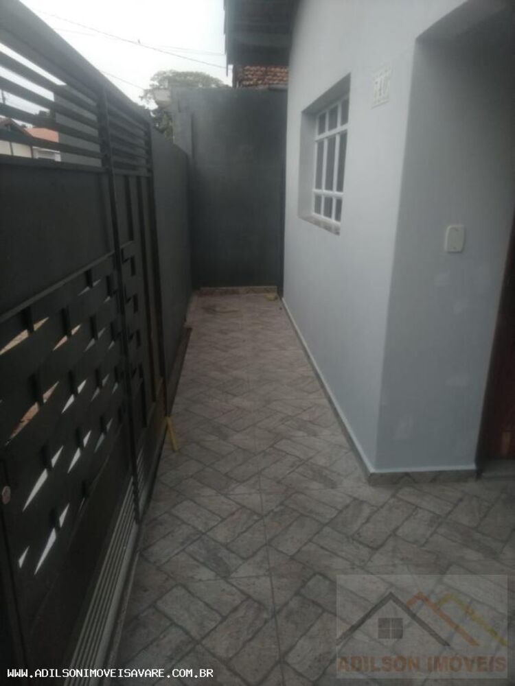Casa à venda com 2 quartos, 83m² - Foto 2