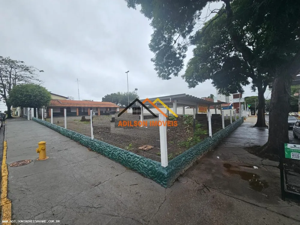 Prédio Inteiro - Foto 1