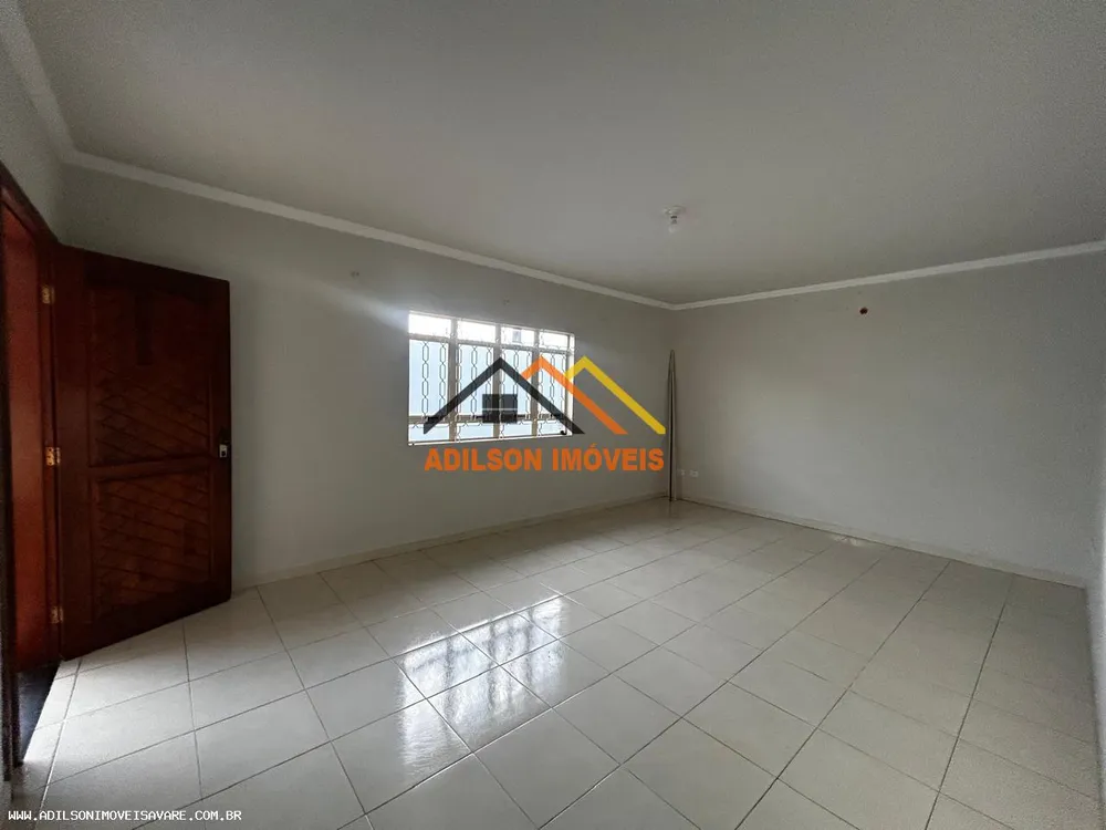 Casa, 3 quartos, 232 m² - Foto 1