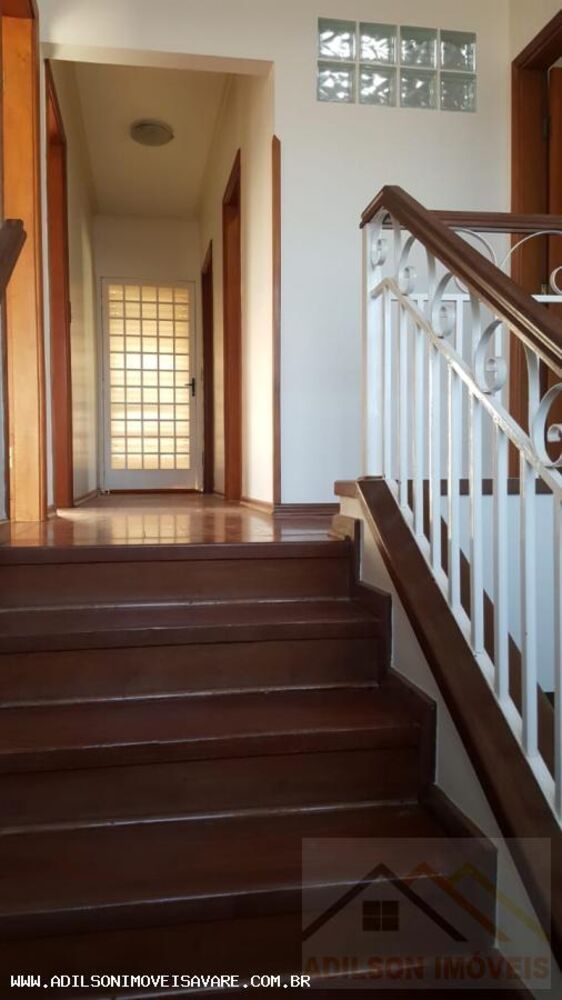Casa à venda com 3 quartos, 285m² - Foto 15