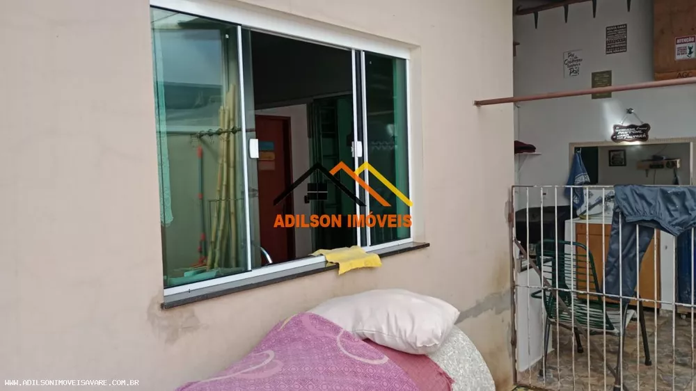 Casa à venda com 2 quartos, 200m² - Foto 4