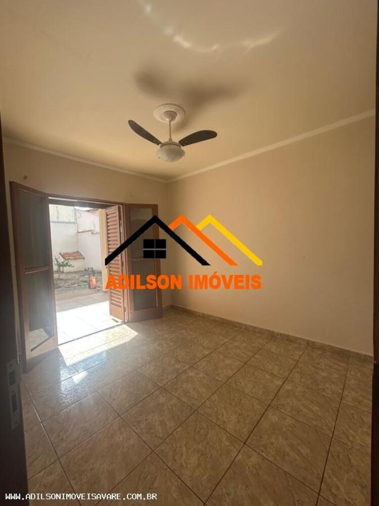 Casa à venda com 4 quartos, 308m² - Foto 4