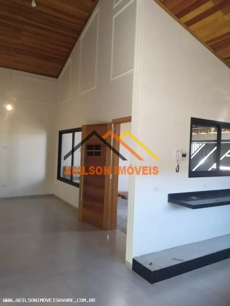 Casa à venda com 3 quartos, 200m² - Foto 3