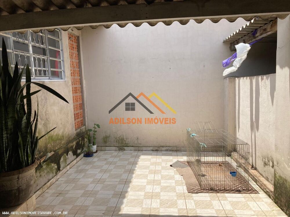 Casa à venda com 4 quartos, 144m² - Foto 11