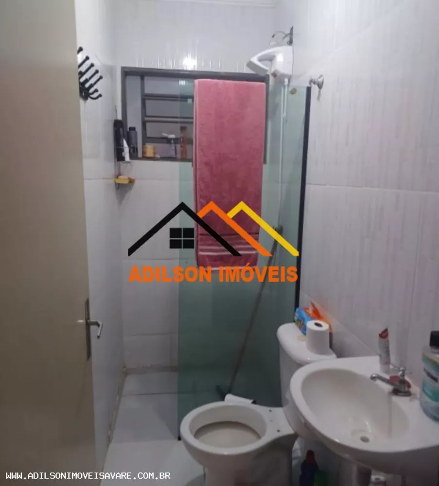 Casa à venda com 2 quartos, 165m² - Foto 1