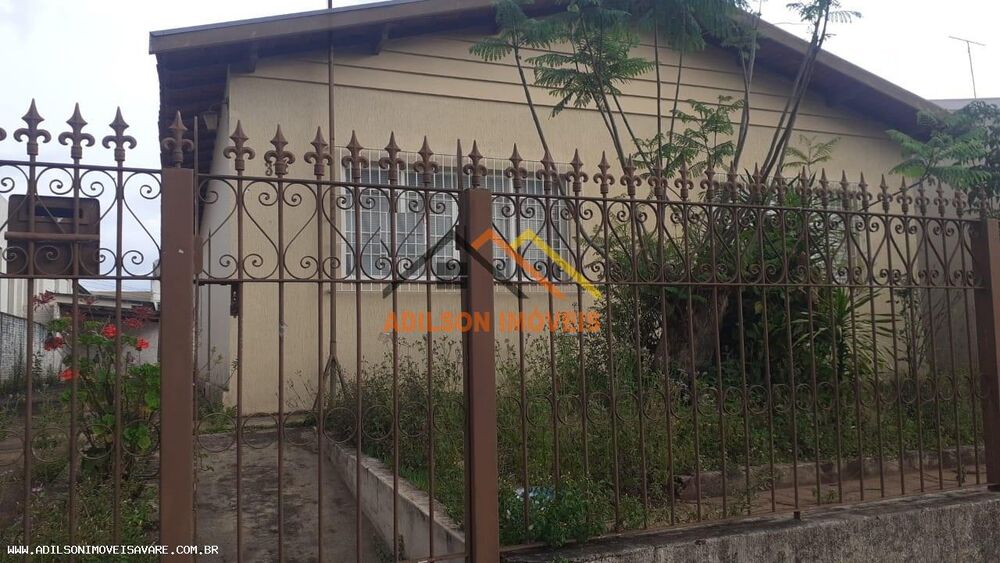 Casa à venda com 3 quartos, 176m² - Foto 2