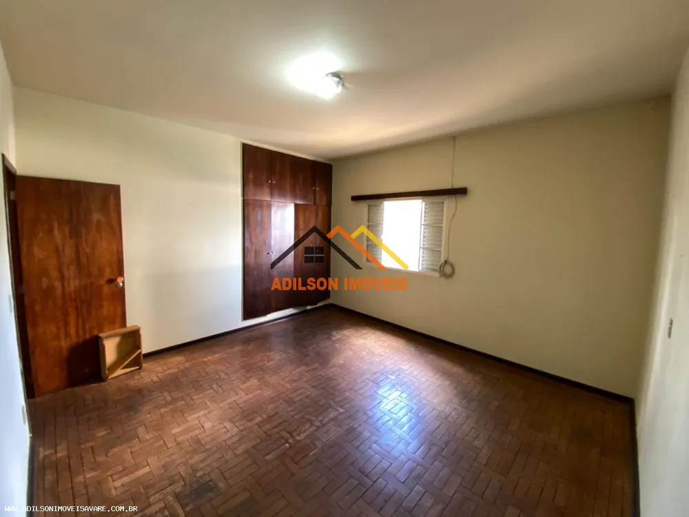 Casa, 4 quartos, 243 m² - Foto 1