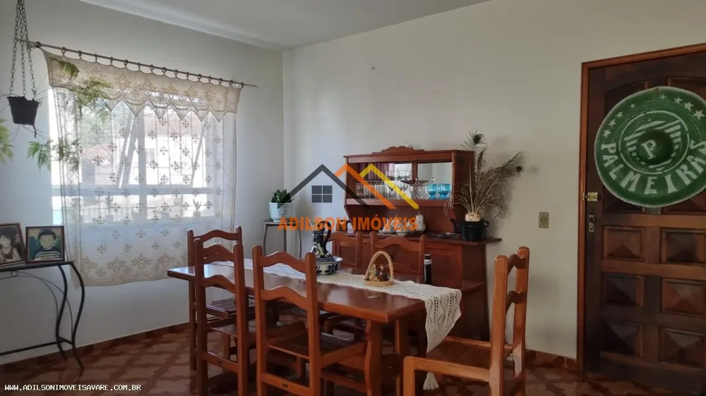 Casa, 4 quartos, 224 m² - Foto 1