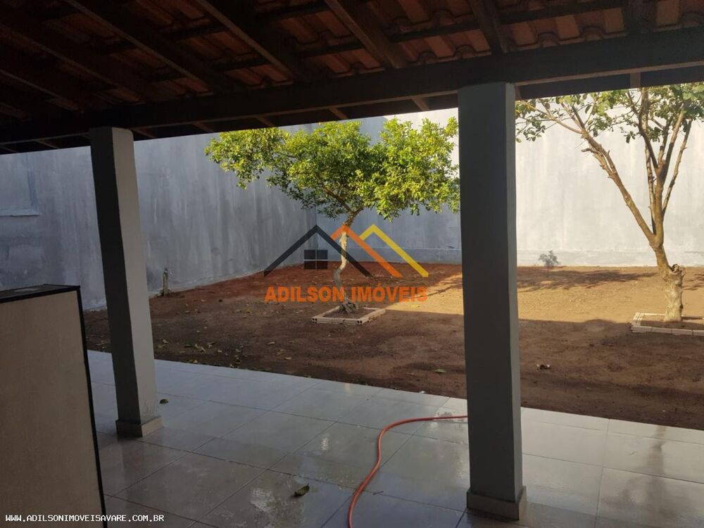 Casa à venda com 3 quartos, 200m² - Foto 10