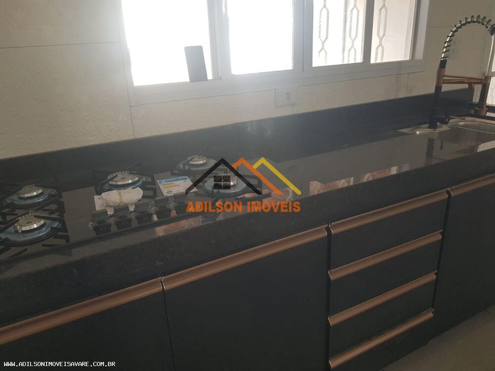 Casa à venda com 3 quartos, 200m² - Foto 7