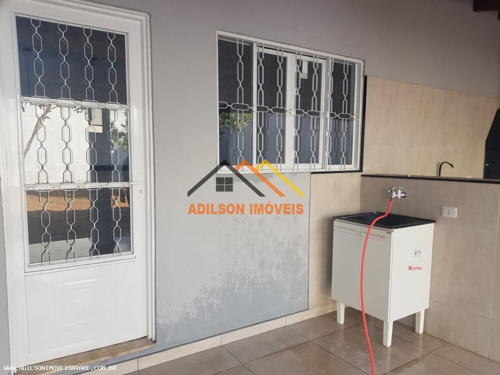 Casa à venda com 3 quartos, 200m² - Foto 9