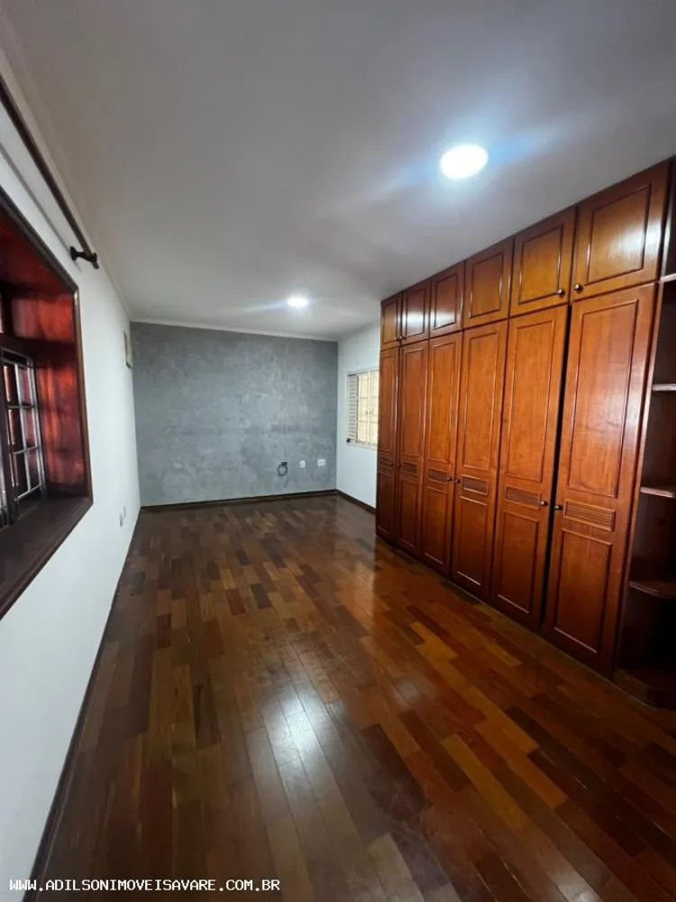 Casa, 3 quartos, 244 m² - Foto 1