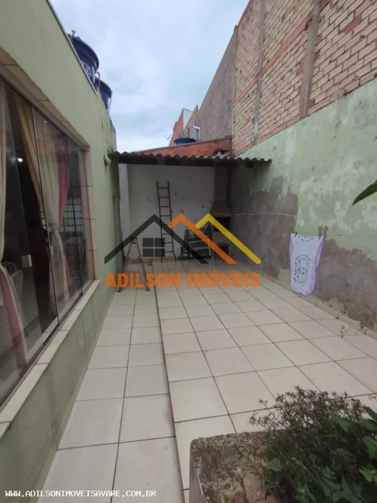 Casa à venda com 2 quartos, 200m² - Foto 2