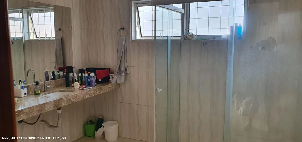 Casa, 4 quartos, 240 m² - Foto 1