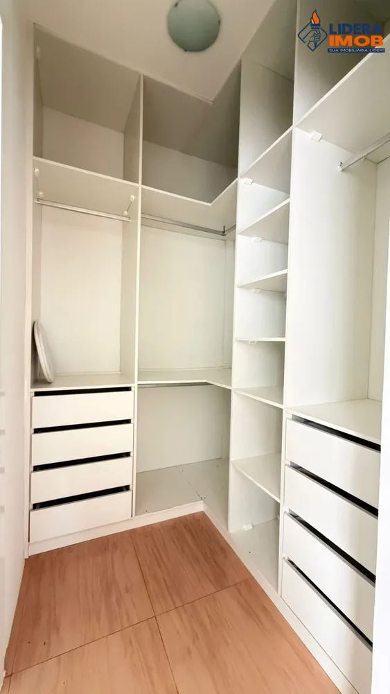 Casa, 3 quartos, 200 m² - Foto 1