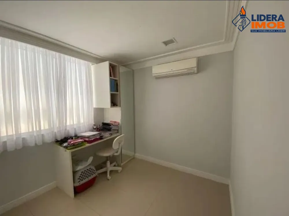 Casa, 4 quartos, 270 m² - Foto 4