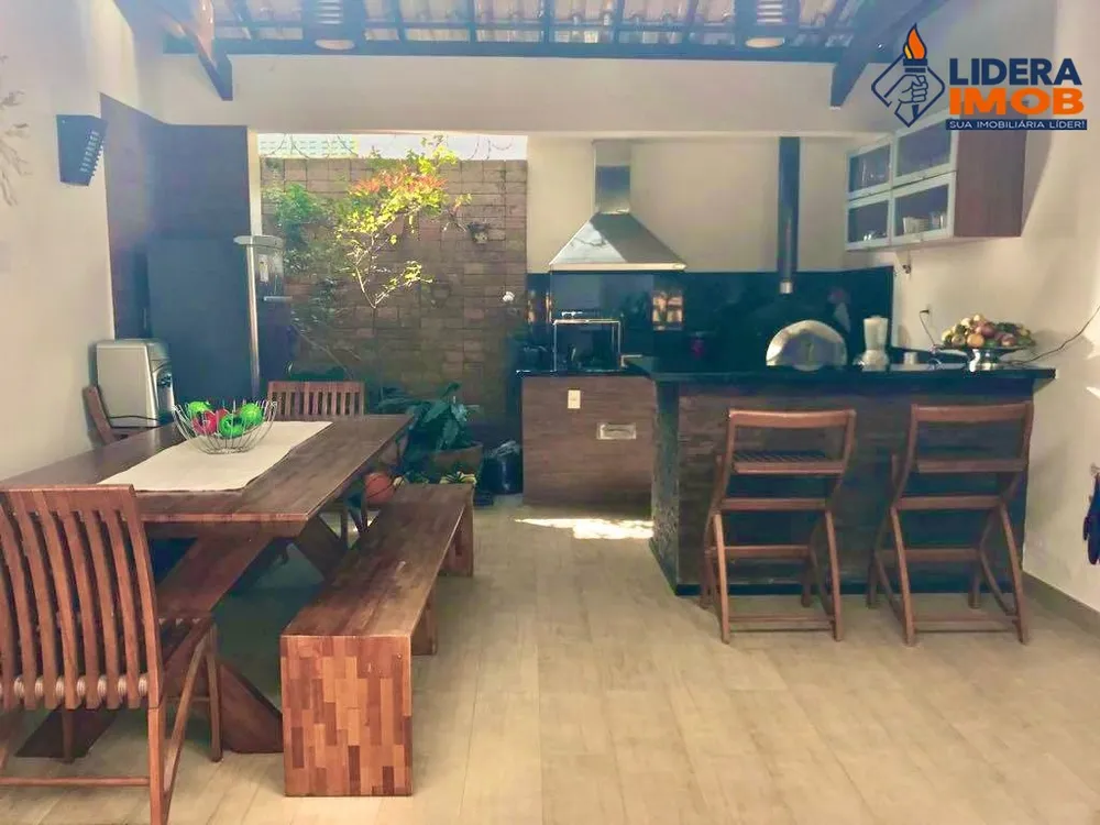 Casa, 3 quartos, 260 m² - Foto 2