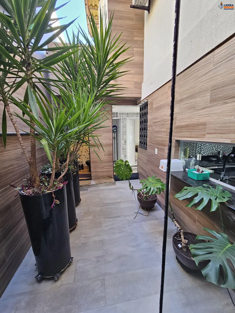 Casa, 4 quartos, 320 m² - Foto 12