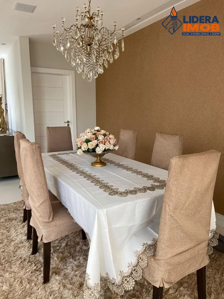 Casa, 6 quartos, 500 m² - Foto 1