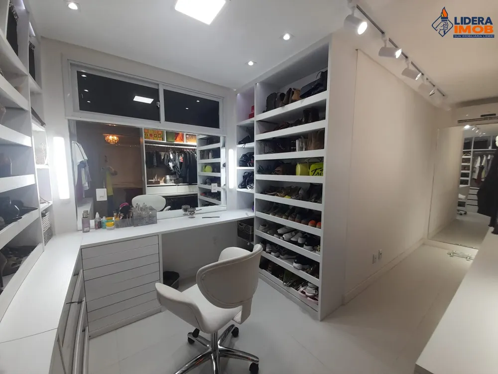 Casa, 5 quartos, 290 m² - Foto 9