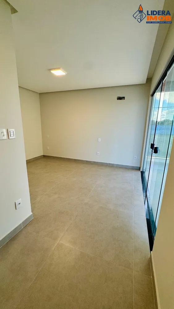 Casa, 4 quartos, 200 m² - Foto 2