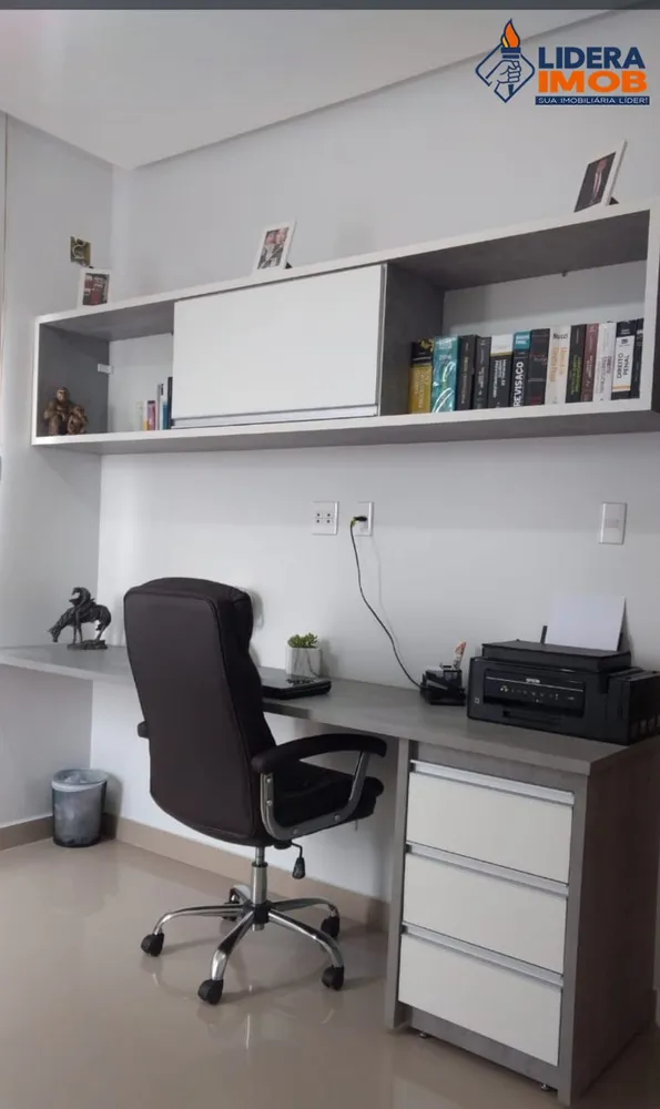 Casa, 4 quartos, 220 m² - Foto 1