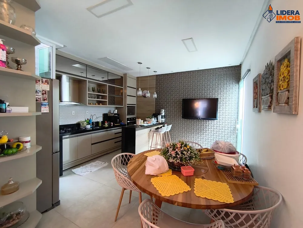 Casa, 3 quartos, 165 m² - Foto 2