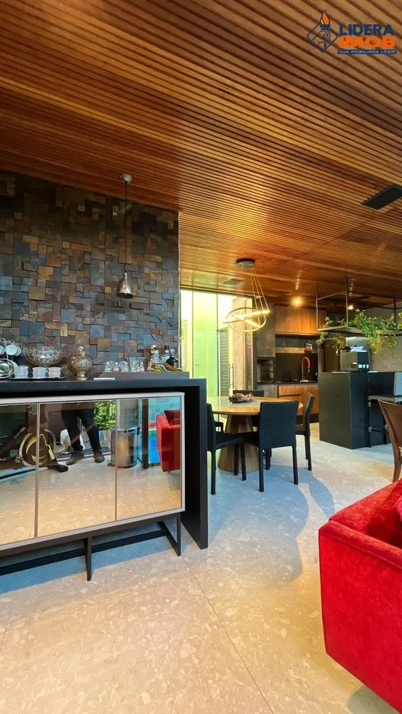 Casa, 3 quartos, 198 m² - Foto 1