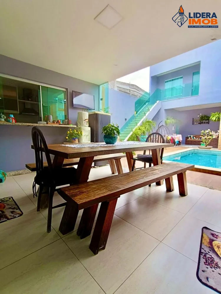 Casa, 3 quartos, 212 m² - Foto 3