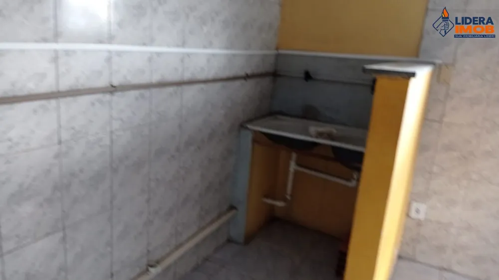 Casa, 1 quarto, 200 m² - Foto 2