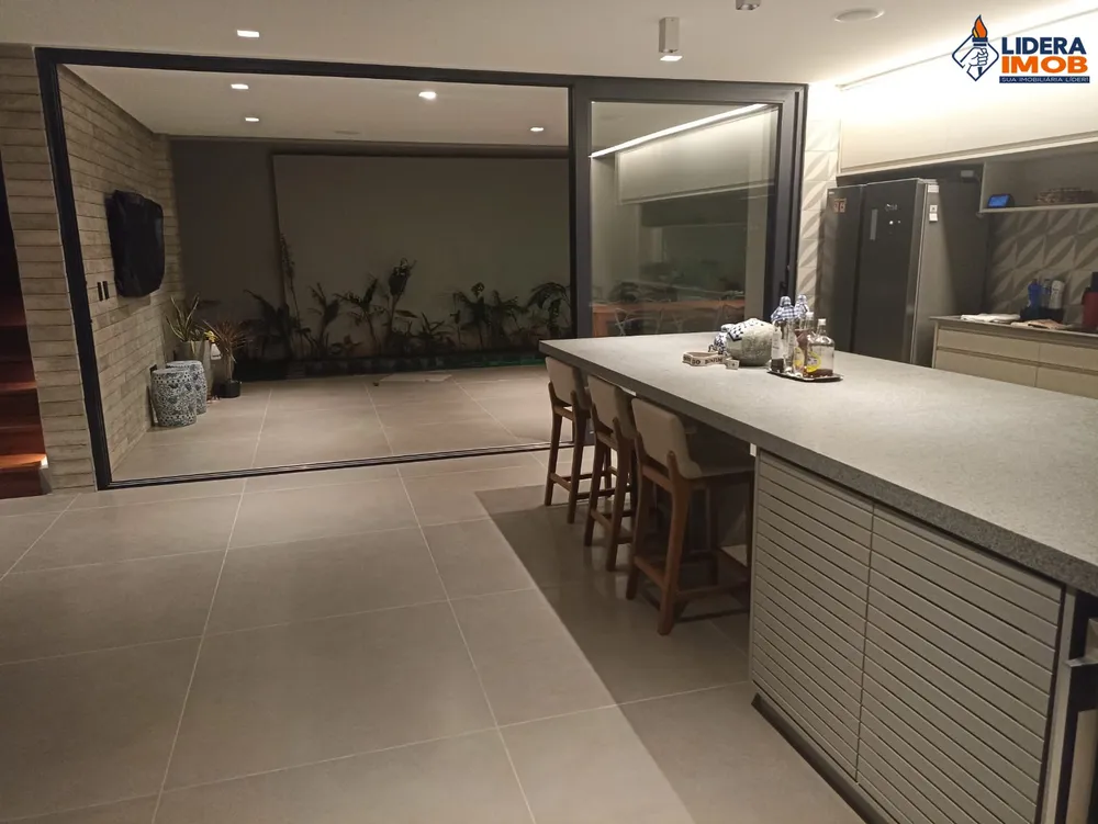 Casa, 4 quartos, 300 m² - Foto 4