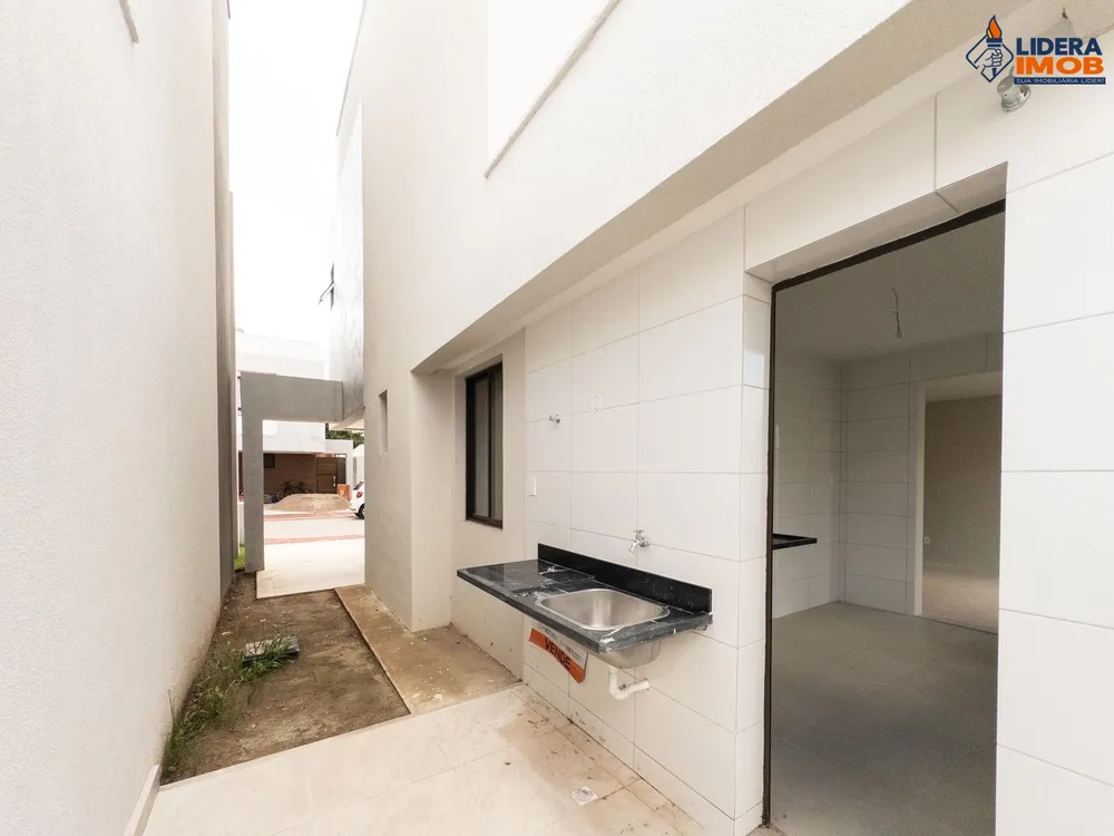 Casa, 4 quartos, 190 m² - Foto 1