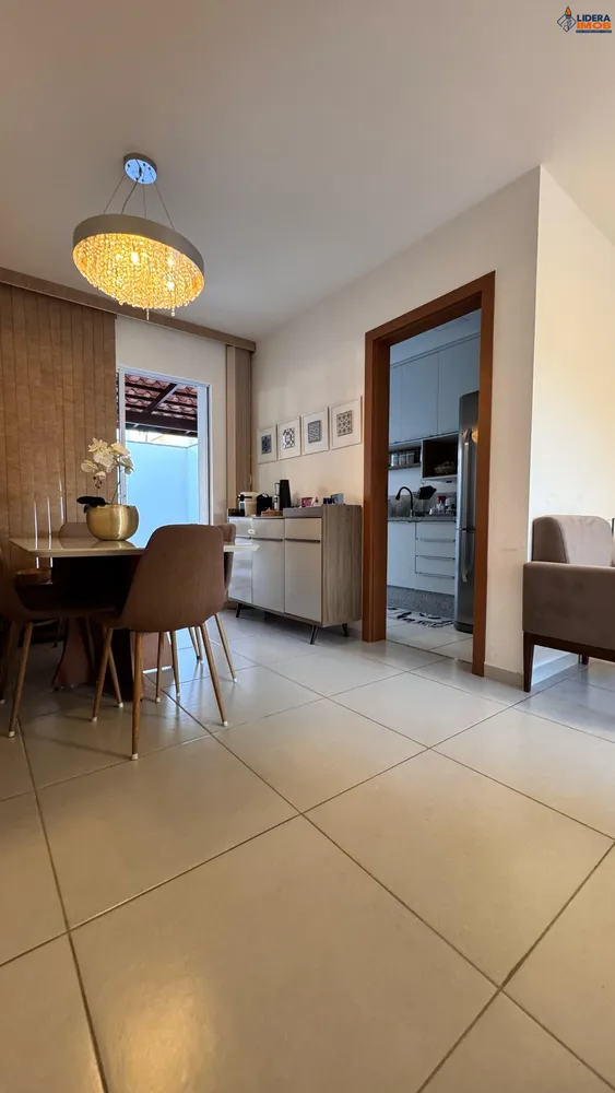 Casa, 3 quartos, 168 m² - Foto 2