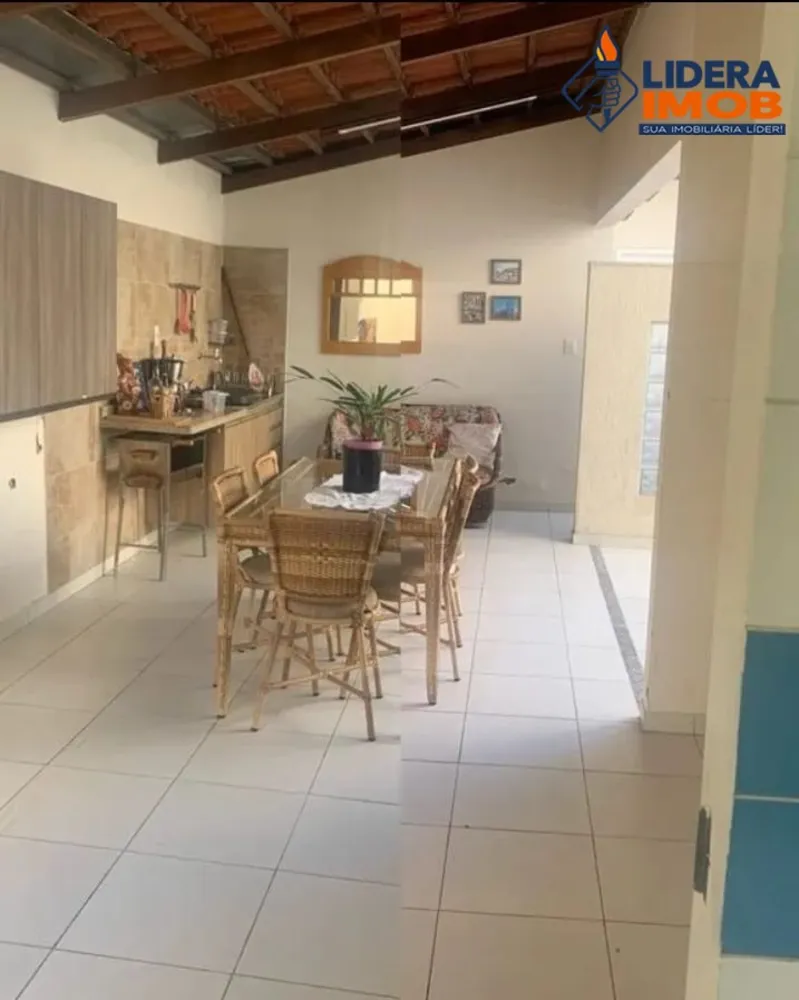 Casa, 3 quartos, 200 m² - Foto 9