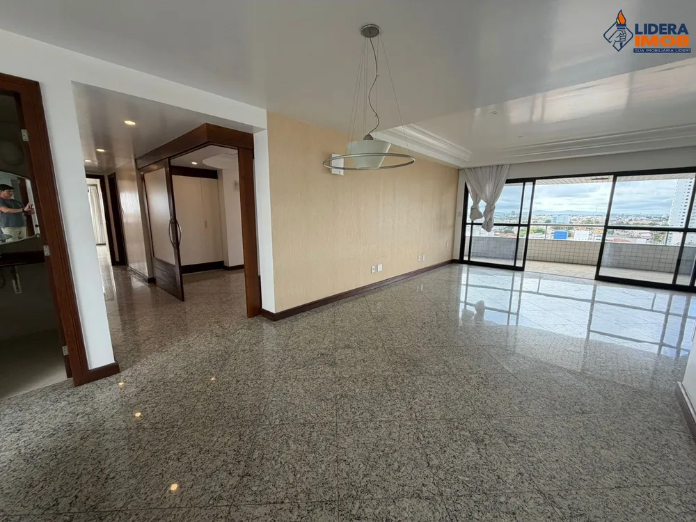 Apartamento, 3 quartos, 270 m² - Foto 1