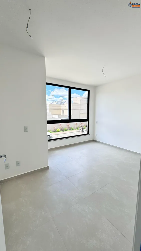 Casa, 4 quartos, 120 m² - Foto 1