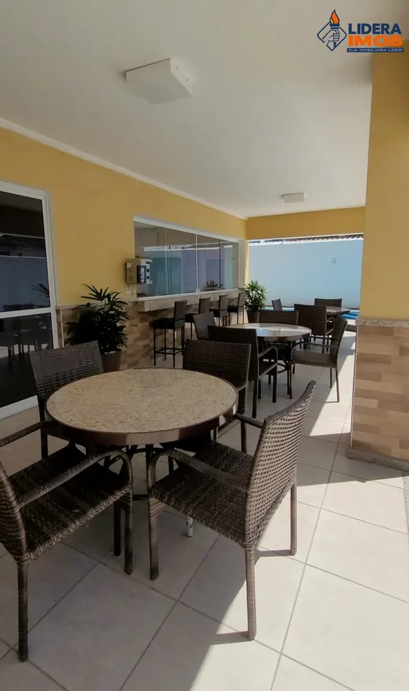 Casa, 4 quartos, 218 m² - Foto 1