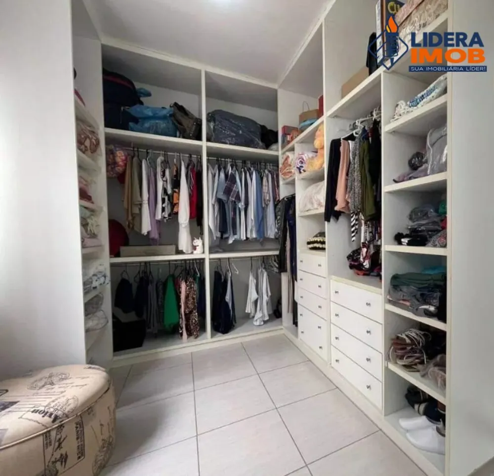 Casa, 3 quartos, 238 m² - Foto 10