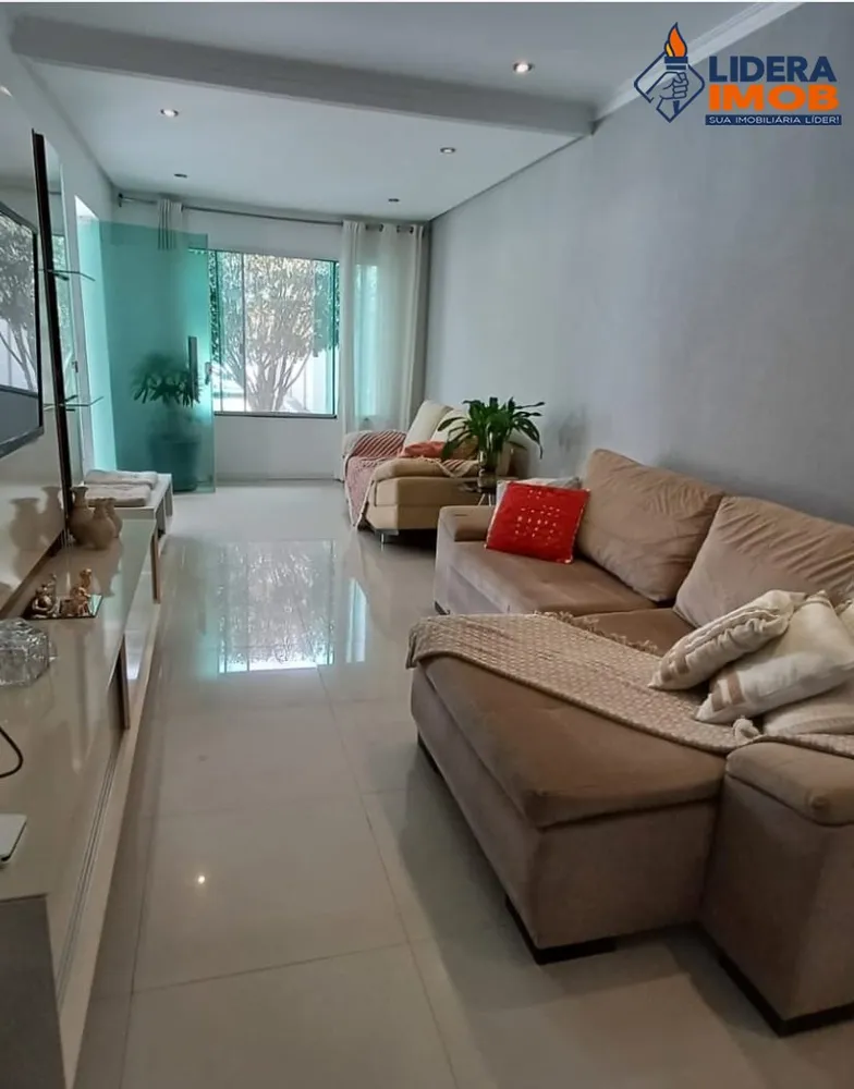 Casa, 3 quartos, 238 m² - Foto 3