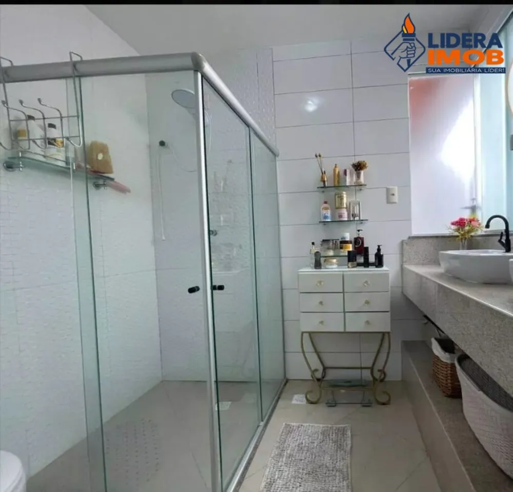 Casa, 3 quartos, 238 m² - Foto 2