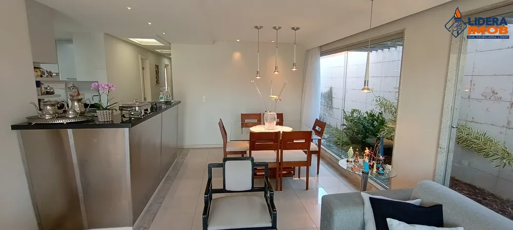 Casa, 3 quartos, 271 m² - Foto 1