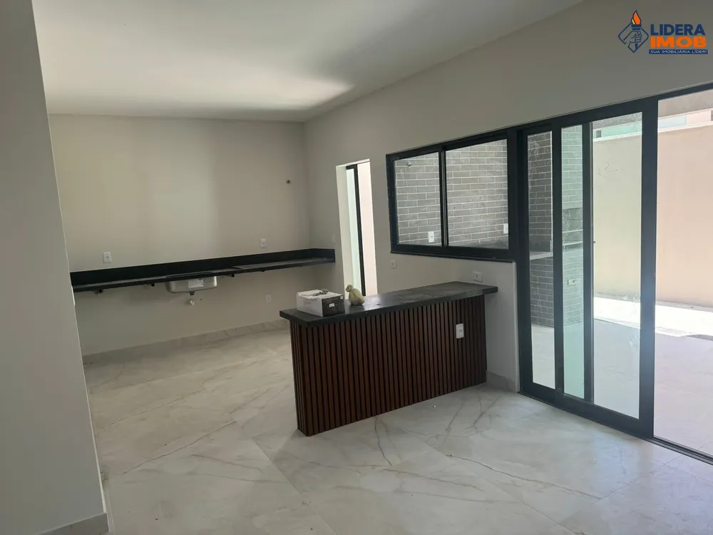 Casa, 4 quartos, 185 m² - Foto 2