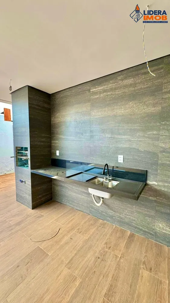 Casa, 4 quartos, 252 m² - Foto 3