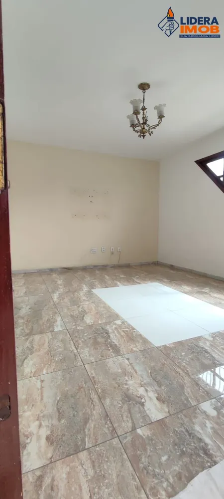 Casa, 2 quartos, 220 m² - Foto 1