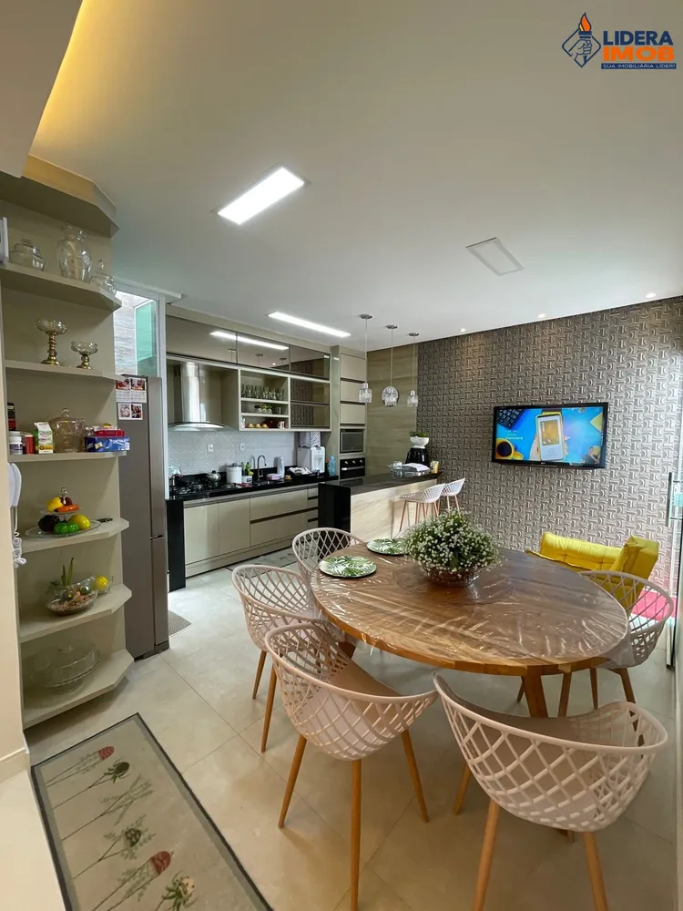 Casa, 3 quartos, 165 m² - Foto 2
