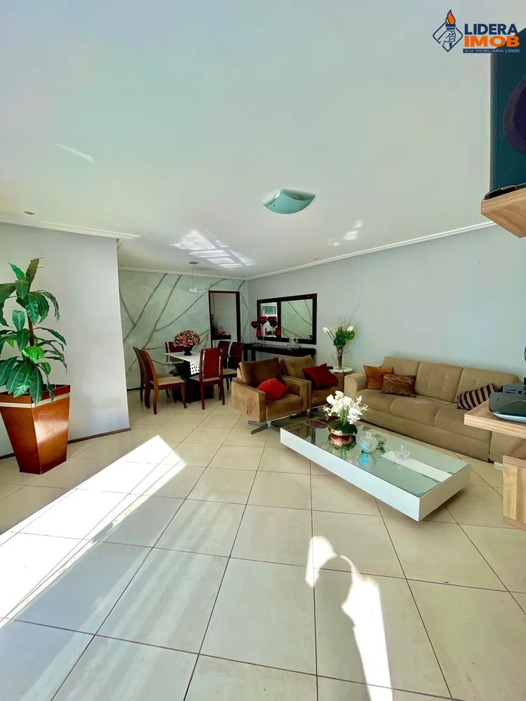 Casa, 3 quartos, 227 m² - Foto 2